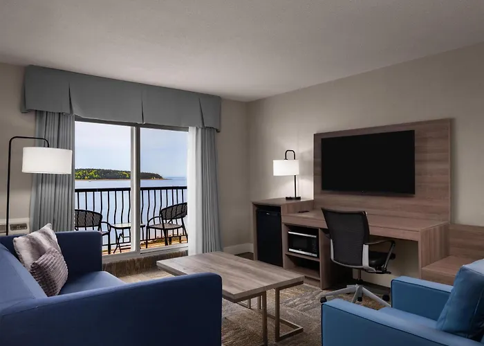 Anchor Inn & Suites, BW Signature Collection